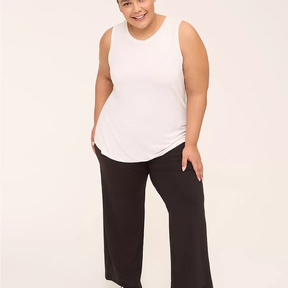 Lane Bryant LIVI High-Rise LIVI Soft Wide Leg Pant Sz 30/32 - Picture 3 of 4